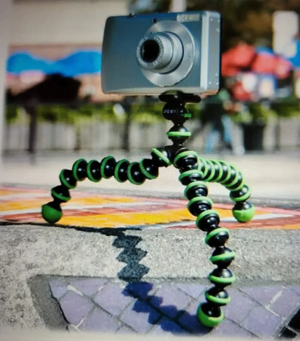 JOBY Gorillapod Flexible Mini-Tripod for Point & Shoot Cameras - Green Black 6